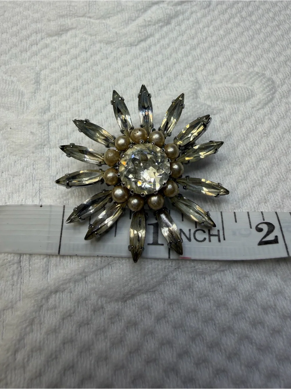 Vintage Clear Crystal and Pearl Radiant Brooch